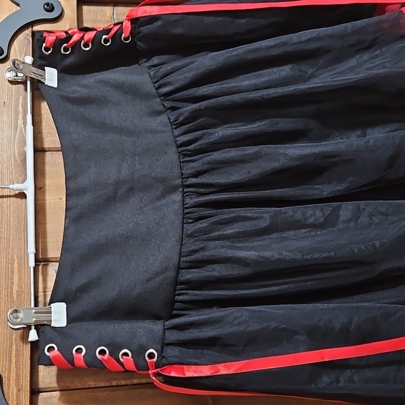 Hot Topic Red Black Lace-Up Mini Skirt Size M - Picture 3 of 14